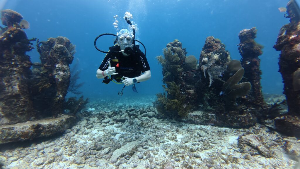 diving at the musa with vision oceanos