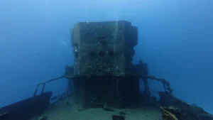 c58-general-anaya-shipwreck-superstructure-cancun Superstructure of the C-58 General Anaya shipwreck off Cancún — Vision Oceanos